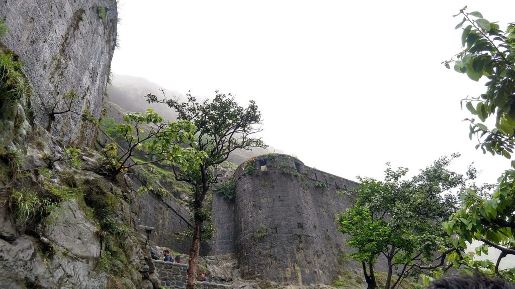 places to visit near pune